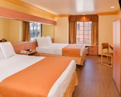 H3 Inn & Suites - LAX Airport - Los Angeles Hôtels à : Los Angeles