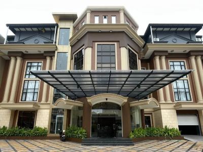 Mulyosari Central Park Hotel
