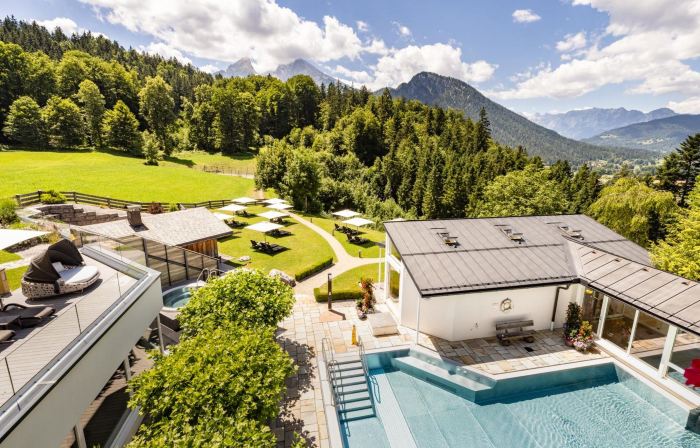 Alm- & Wellnesshotel Alpenhof s