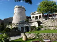 Kappa Apartments