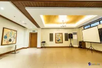 Verjandel Residences - Condos