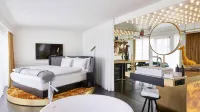Roomers Munich, Autograph Collection - 5-Star