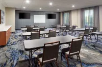 Fairfield Inn & Suites Locust Grove I-75 South