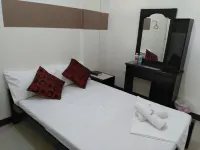 V.F. Riton Apartelle Hotel di Kota Laoag