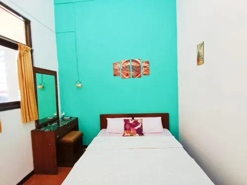 YUTAKA INN Stasiun Madiun Kota Hotel di Kartoharjo