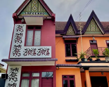 Sapo Karo Rest House Hoteles en Berastagi