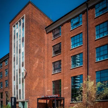 Montownia Lofts & Experience