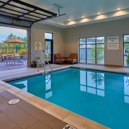 Hampton Inn & Suites Roseburg