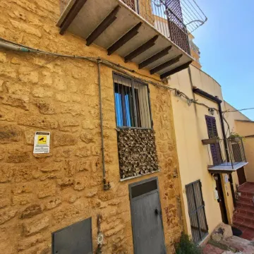 A Due Passi Dal Centro Sweet Rooms