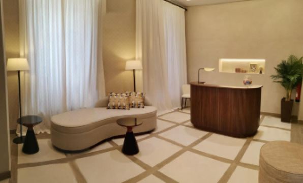 Puerta de la Ribera Suites