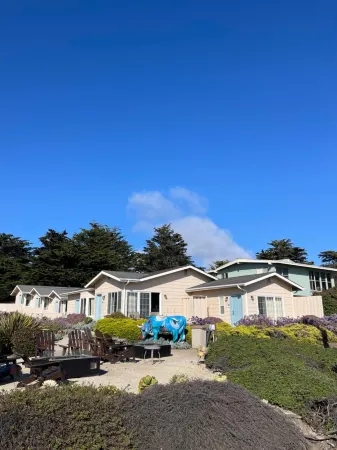 Cambria Landing Inn and Suites Отели в г. Сен-Луи Обиспо