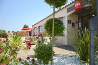 Ibis Narbonne Hotel a Bages