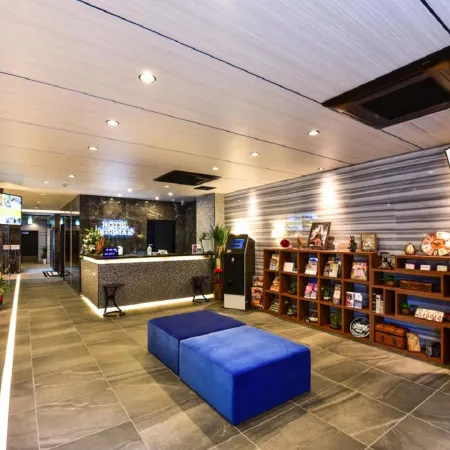 HOTEL LiVEMAX Hakataeki Minami Отели рядом с достопримечательностью «Железнодорожный вокзал Охаси»
