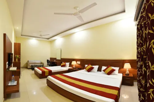 Hotel Palace - Bintang 2