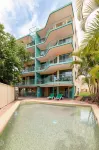 Bayview Harbourview Apartments - Pools