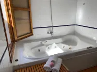 بيت الشباب موسكاتيل