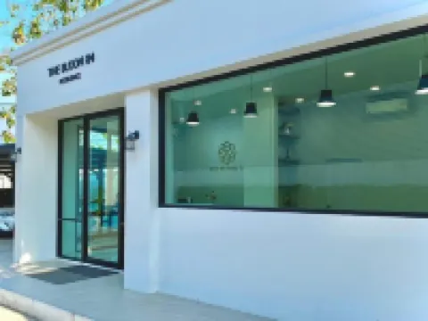 The Bloom 84 Residence Hotels in Sam Phran