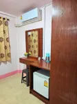 Hello Me Me House