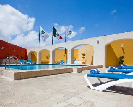 ฮอลิเดย์ อินน์ Puebla La Noria บาย IHG โรงแรมในปวยบลา