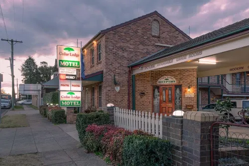 Cedar Lodge Motel