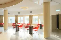 Holiday Beach Resort