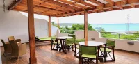 BAY VIEW HOUSE - GALAPAGOS APARTMENTS - 4-Star