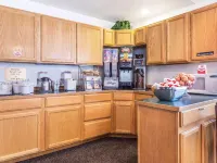 格林利速8酒店 格里利酒店