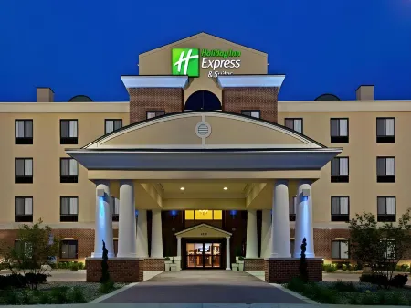 Holiday Inn Express & Suites Anderson