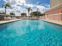 Spark by Hilton Orlando Universal Blvd Hotels in Orlando