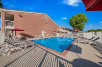 Motel 6 Plano, TX - Plano Northeast