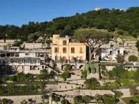 Villa di Natale Hotels in Angri