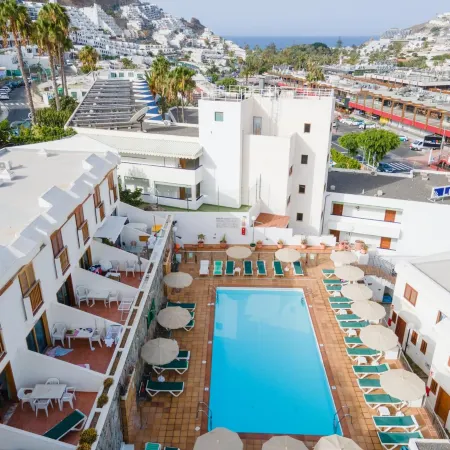 Ura Hotels Apartamentos Montecarlo