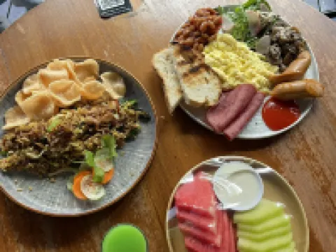 Aya Resort Ciater Near Sariater Hotspring シアターのホテル