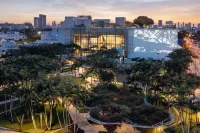 UNFRAMED, Autograph Collection Hotels in Miami Beach