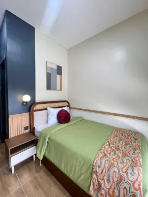 Granny's Nest Hotel & Cafe (Syariah) Hotel di 