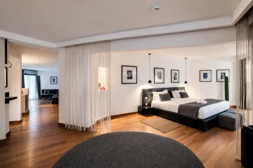 Bab Hotel