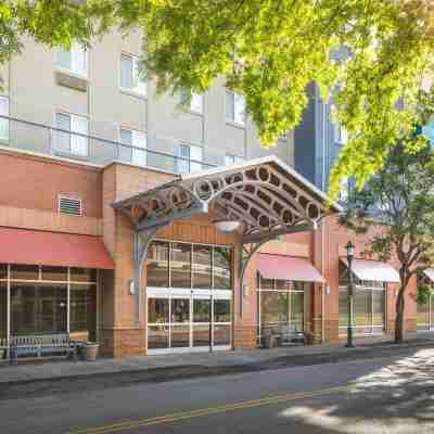 Staybridge Suites CHATTANOOGA DWTN - CONV CTNR by IHG Hotel Exterior