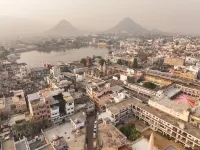 Kanhaia Haveli - parking