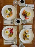Via Appia Tagaytay - Morgenmad