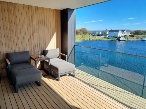 Clearwater Quays Apartments - parking
