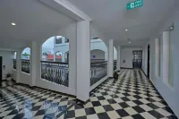 The Old Court House by Abad - Rooftop Pools