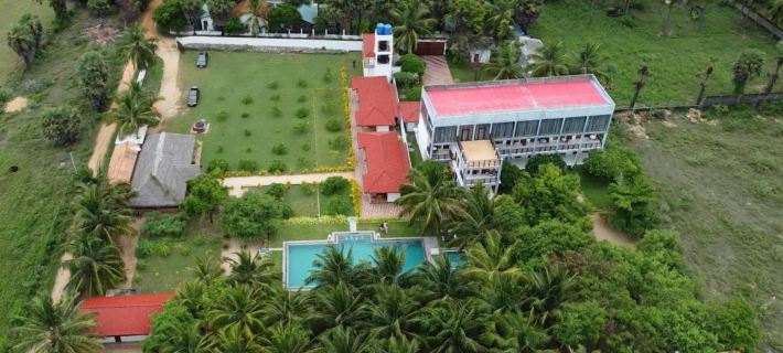 NN Beach Resort Nilaveli Hotele w: Trincomalee