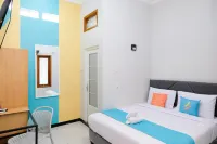 Sans Arya Hotel Batu - parking