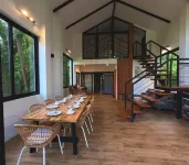 Kaliraya Surf Kamp by Eco Hotel - parking