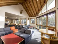 Terama Ski Lodge Hotels near Grimus