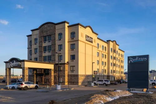 Revolution Hotel