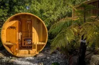 Tasman Holiday Parks - Te Anau - Spa