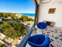 Maritimo Luxury ApartHotel - بيت ضيافة