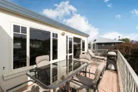 Clearwater Court - 3 ดาว