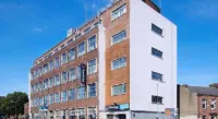 Travelodge Carlisle Central - parking